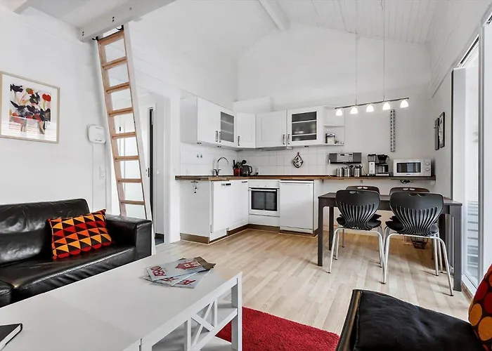 Ae248-aeroskobing-violstraede-16 * Ærøskøbing